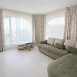 La Sea View & Beachfront Appartamento Varna