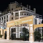 La Sea View & Beachfront Appartamento Varna