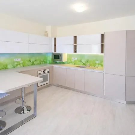 La Sea View & Beachfront Apartamento Varna