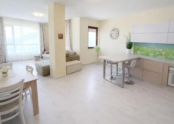 Апартамент La Sea View & Beachfront *