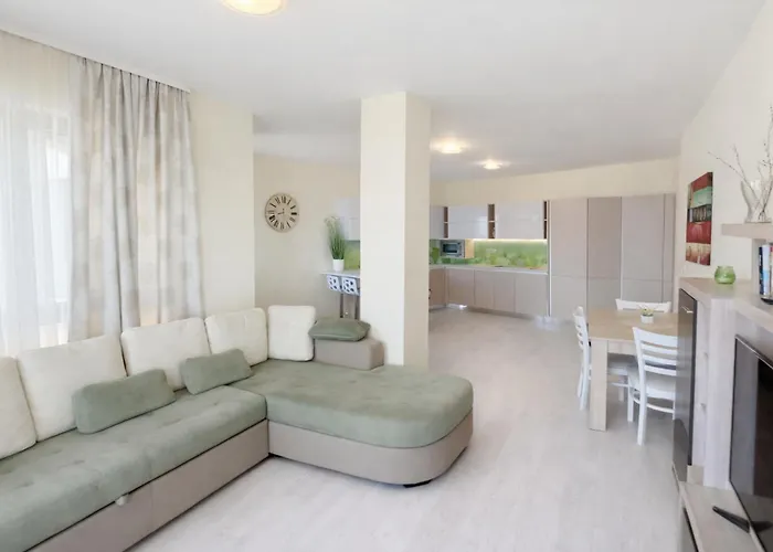 Апартамент La Sea View & Beachfront Варна