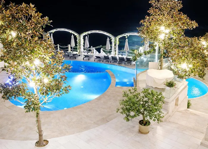 La Sea View & Beachfront Апартамент