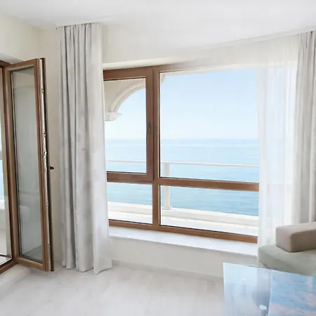 La Sea View & Beachfront * Варна