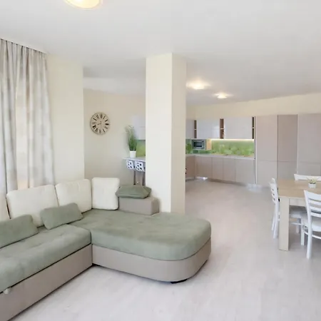 Appartement La Sea View & Beachfront Varna