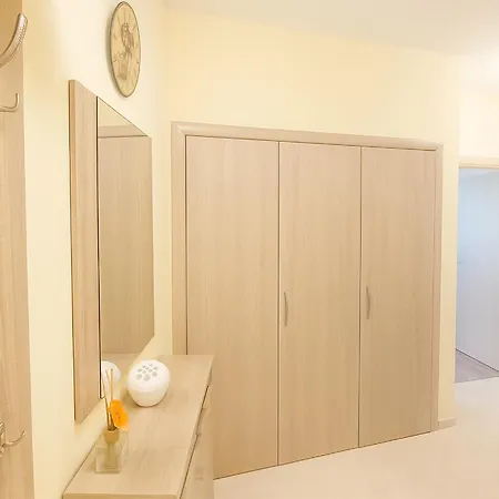 La Sea View & Beachfront Апартаменты