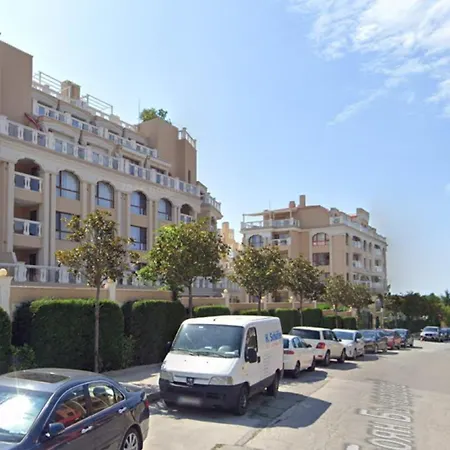 Апартаменты La Sea View & Beachfront