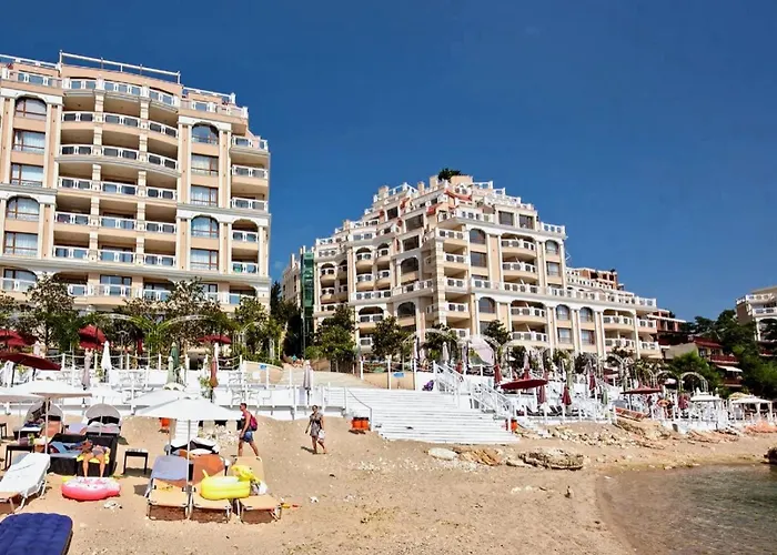 Apartment La Sea View & Beachfront